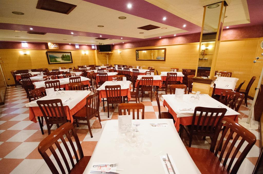 Hostal Restaurante La Trucha เบนาเบนเต ภายนอก รูปภาพ